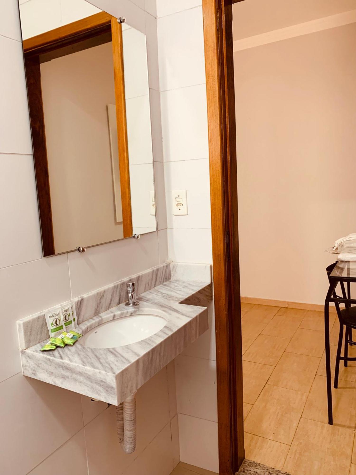 Hotel Belvedere Araras - Facil Acesso Hospital Sao Leopoldo E Faculdades Chambre photo